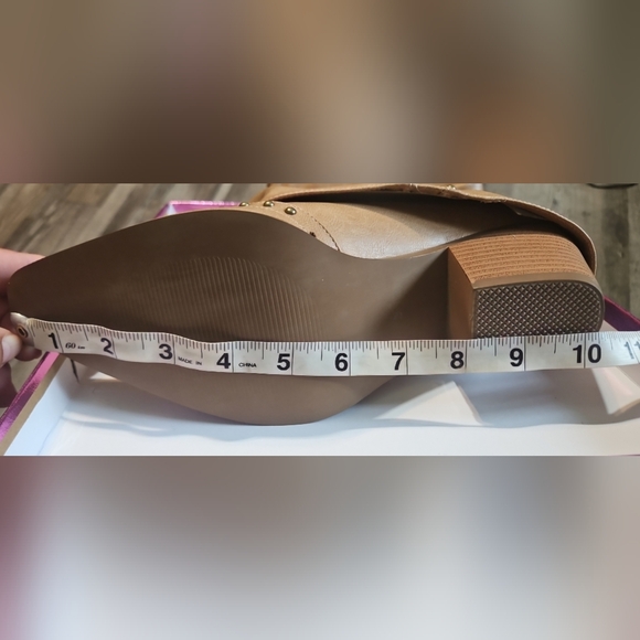 🩷Ronilurn Womens Size 9 & 11 Tan Faux Shark Fold Over Mid Chunky Heel Boots🩵 - Picture 8 of 11
